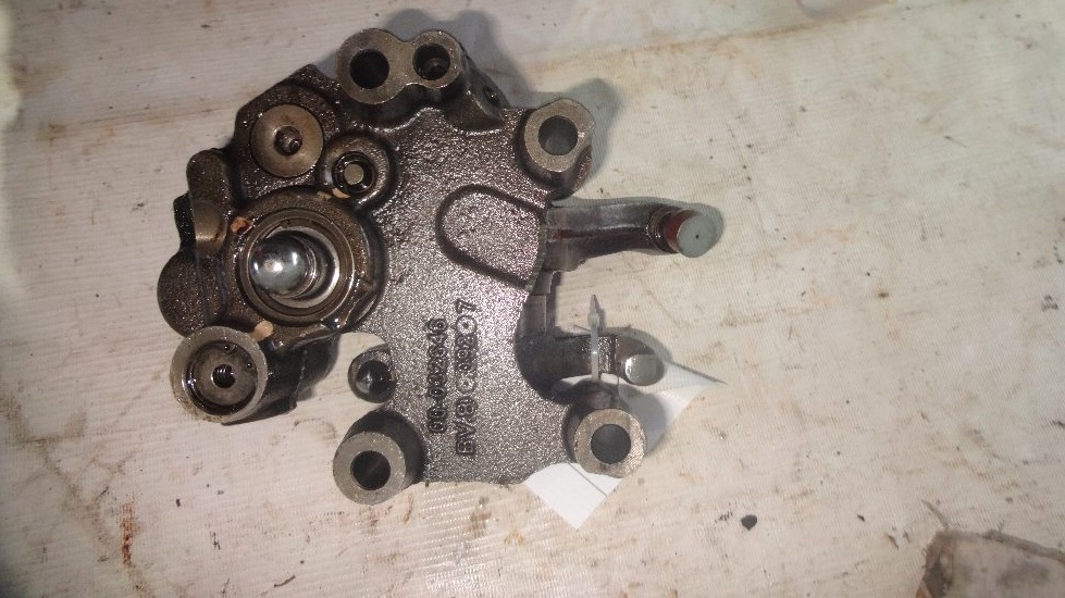 ось коромысел клапанов Paccar б/у - 3